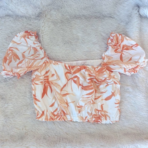 NWT Linen Blend Cropped Abercrombie Blouse - Picture 1 of 2